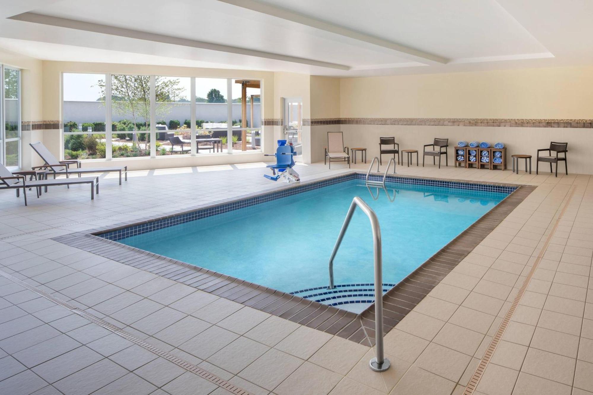 מלון Courtyard By Marriott Wayne Fairfield מראה חיצוני תמונה