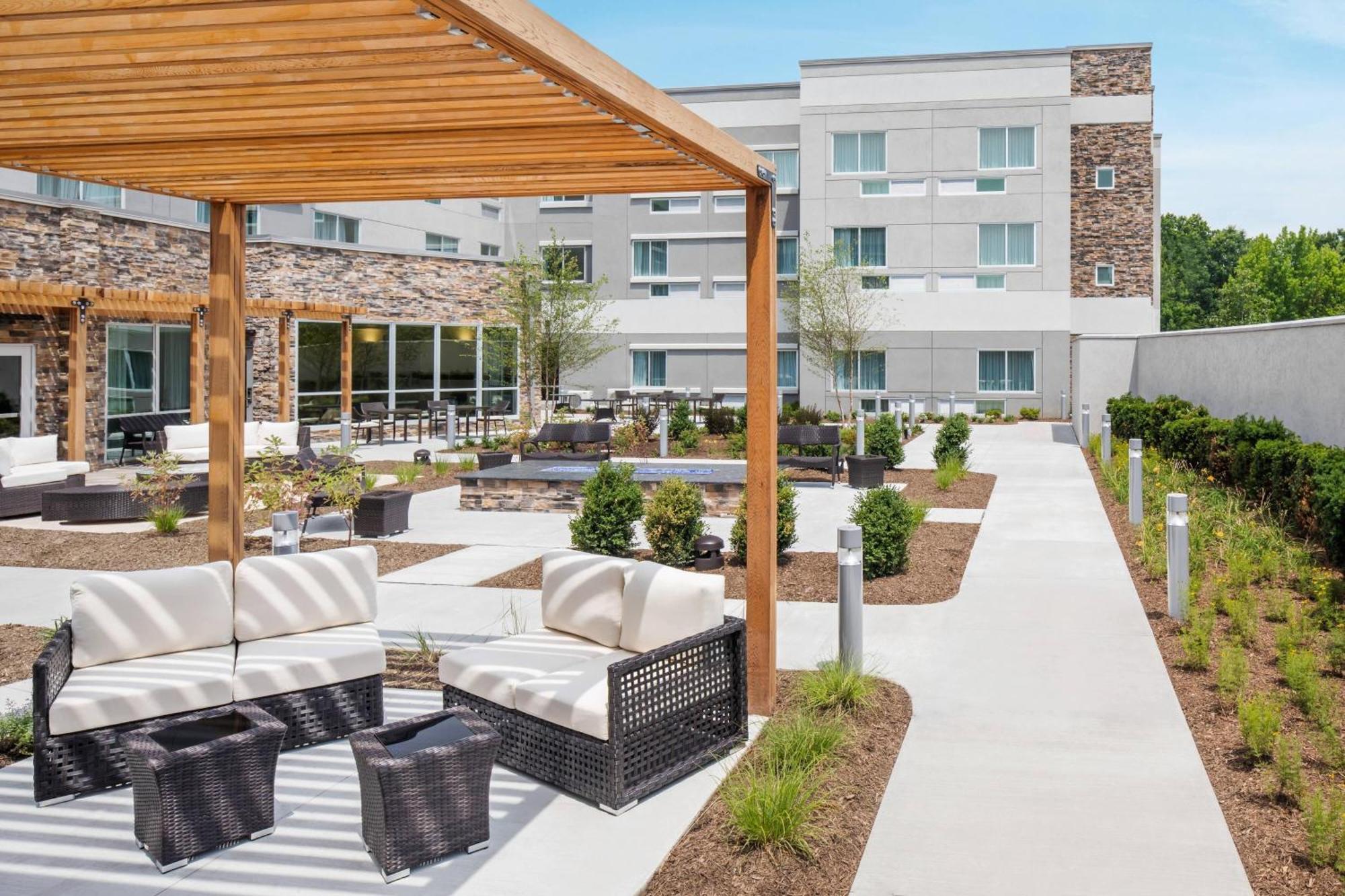 מלון Courtyard By Marriott Wayne Fairfield מראה חיצוני תמונה
