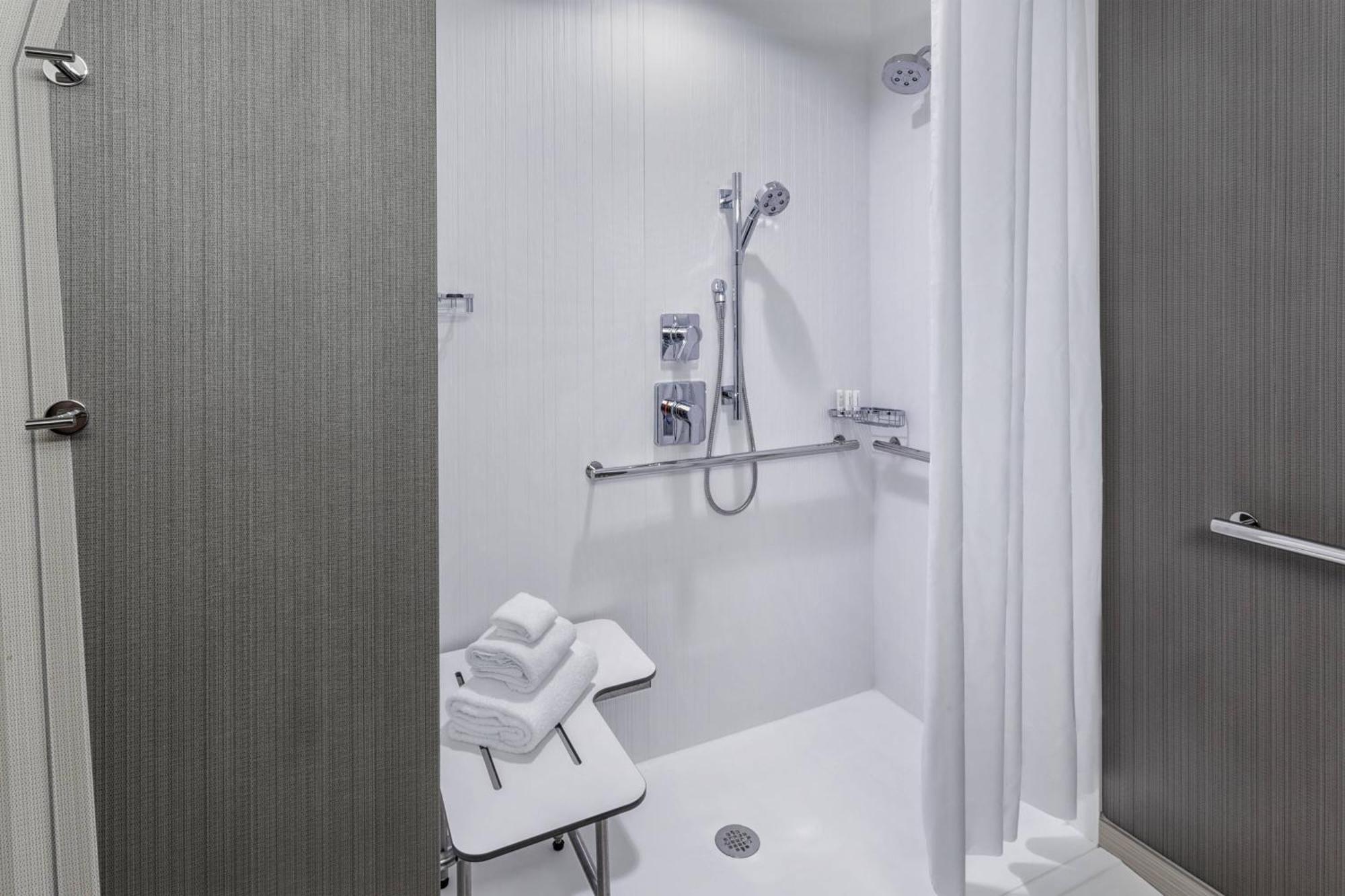 מלון Courtyard By Marriott Wayne Fairfield מראה חיצוני תמונה
